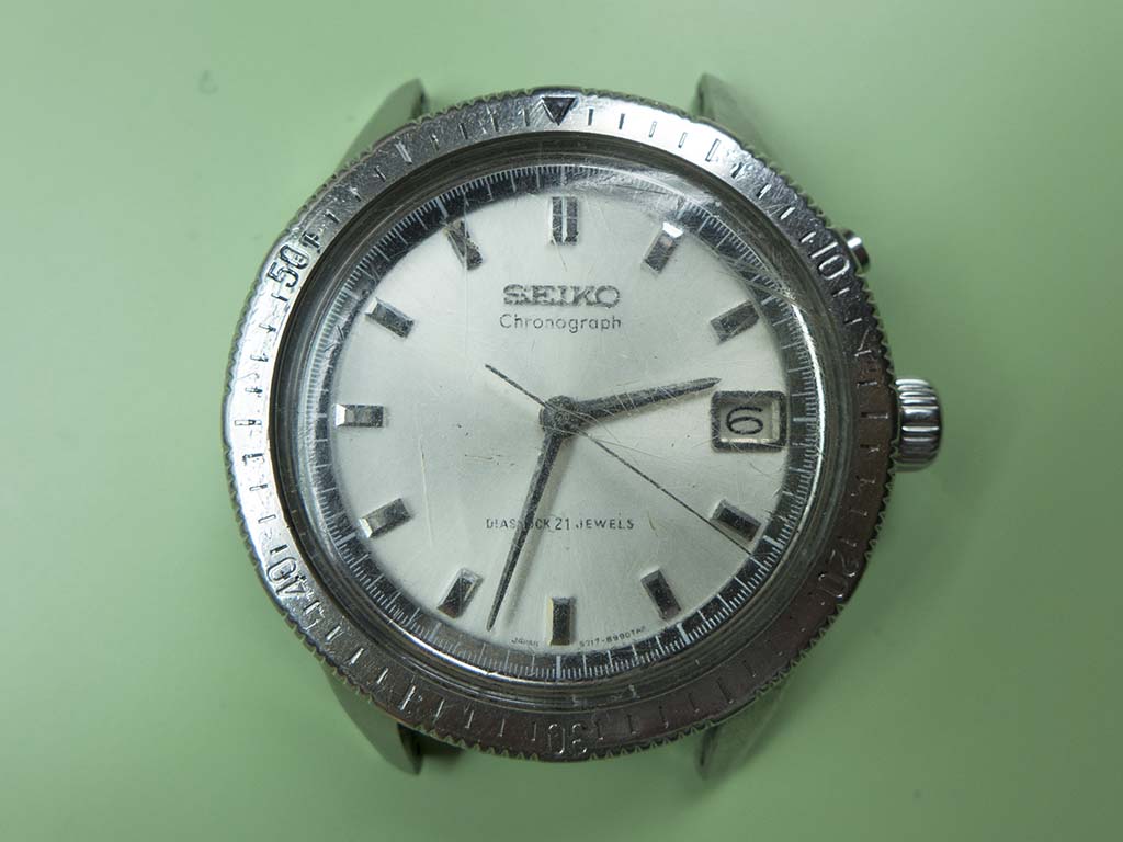 Seiko 5717-8990 one button chronograph | The Watch Bloke